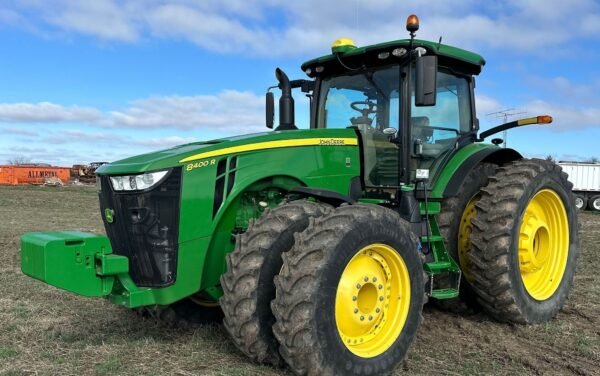 John Deere 8400R